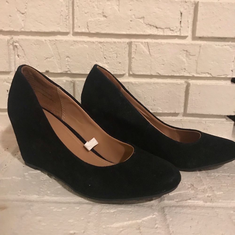 Merona suede wedge.